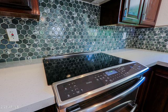 715 W STERLING Place, Chandler, AZ 85225