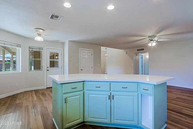 715 W STERLING Place, Chandler, AZ 85225