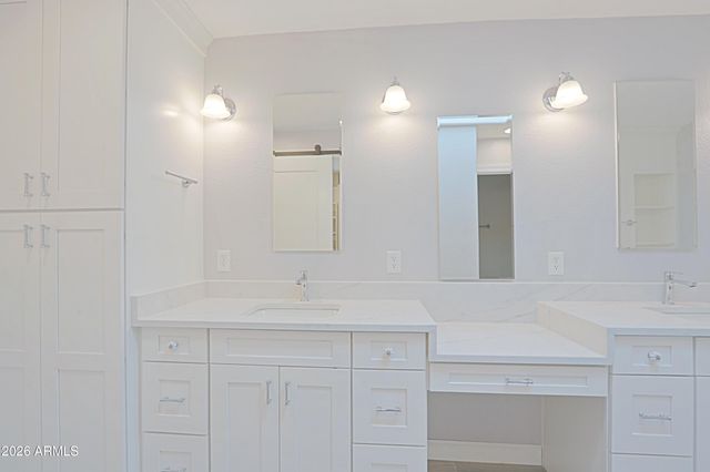 715 W STERLING Place, Chandler, AZ 85225