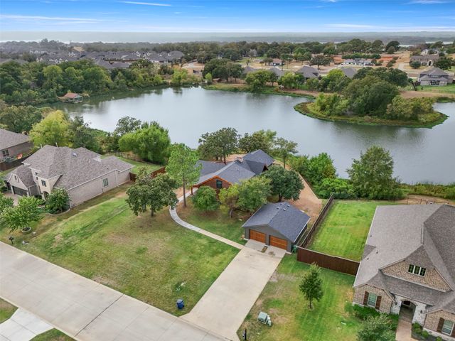 313 Pimlico Drive, Hickory Creek, TX 75065