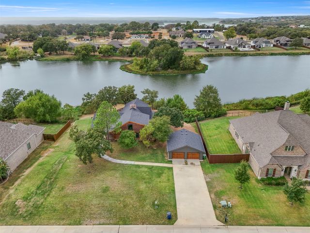313 Pimlico Drive, Hickory Creek, TX 75065