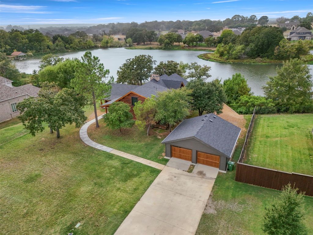 313 Pimlico Drive, Hickory Creek, TX 75065 — exterior