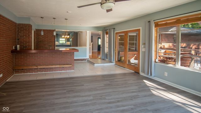 5855 Andover Road, Indianapolis, IN 46220