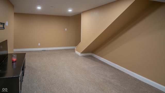 5855 Andover Road, Indianapolis, IN 46220