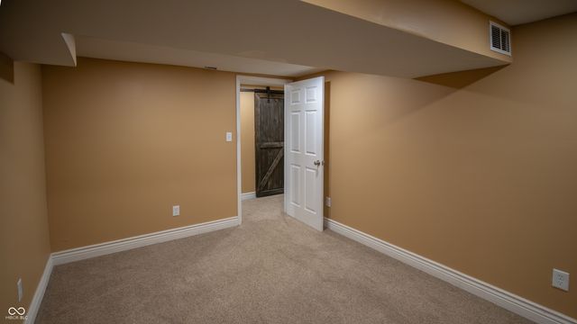 5855 Andover Road, Indianapolis, IN 46220