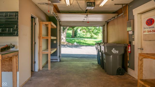 5855 Andover Road, Indianapolis, IN 46220