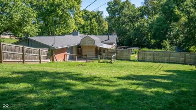 5855 Andover Road, Indianapolis, IN 46220