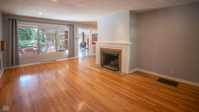 5855 Andover Road, Indianapolis, IN 46220