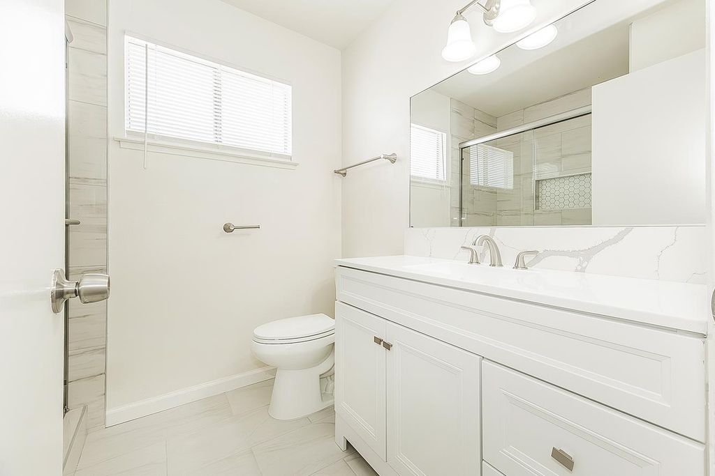 Image 26 of property listing at 2652 Purdue, Clovis, CA 93611