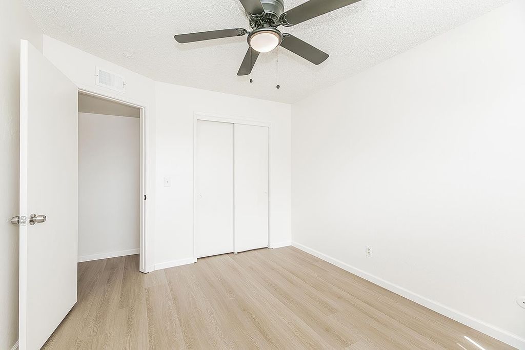 Image 32 of property listing at 2652 Purdue, Clovis, CA 93611