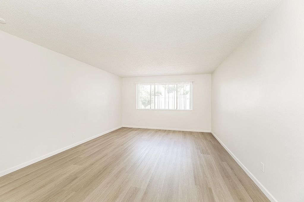 Image 4 of property listing at 2652 Purdue, Clovis, CA 93611