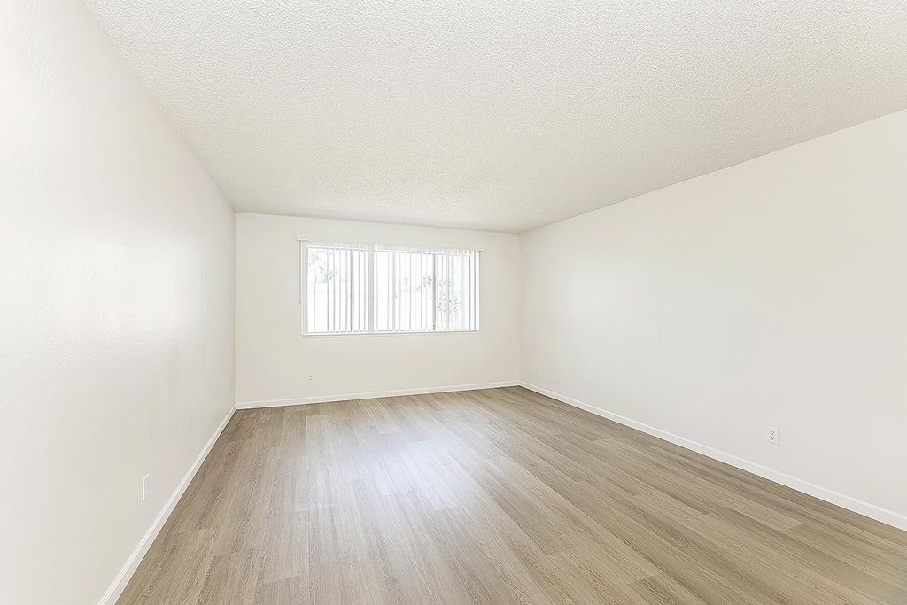 Image 5 of property listing at 2652 Purdue, Clovis, CA 93611