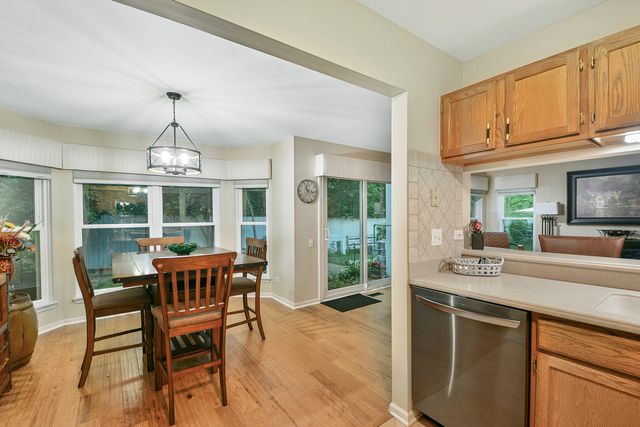 627 N Charter Hall Drive, Palatine, IL 60067