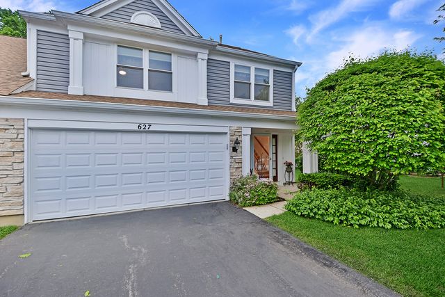 627 N Charter Hall Drive, Palatine, IL 60067