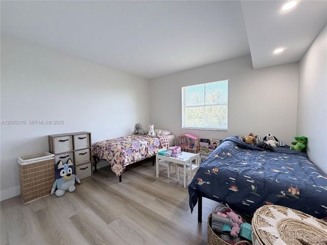 8240 SW 210th St 302, Cutler Bay, FL 33189