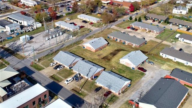 201, 203, 205, 209, & 507 SE 6th & A. Street, Bentonville, AR 72712