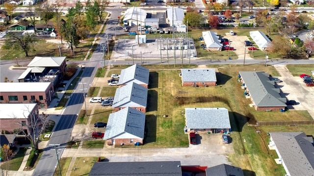 201, 203, 205, 209, & 507 SE 6th & A. Street, Bentonville, AR 72712