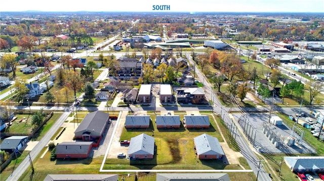 201, 203, 205, 209, & 507 SE 6th & A. Street, Bentonville, AR 72712