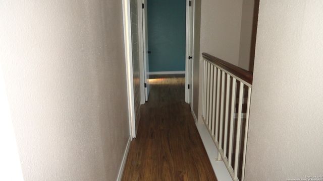 8527 Village Crk, San Antonio, TX 78251