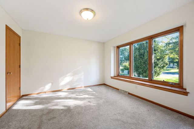 1142 Mulberry Lane, Union Grove, WI 53182
