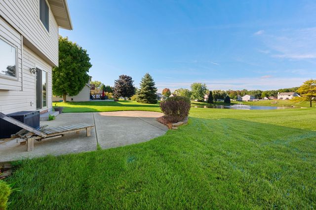 1142 Mulberry Lane, Union Grove, WI 53182