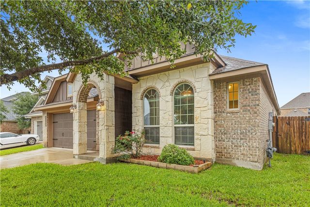 4202 Shallow Creek Court, College Station, TX 77845