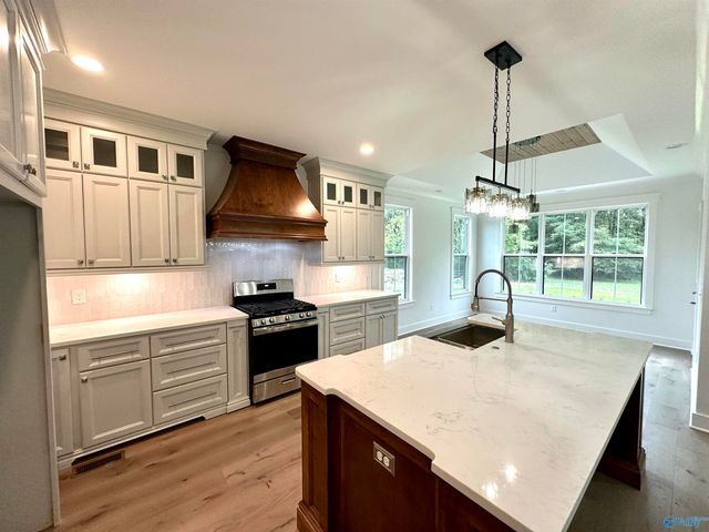 285 Bent River Drive, Gadsden, AL 35901