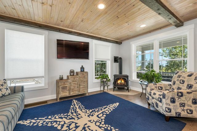 190 Island Path, Hampton, NH 03842