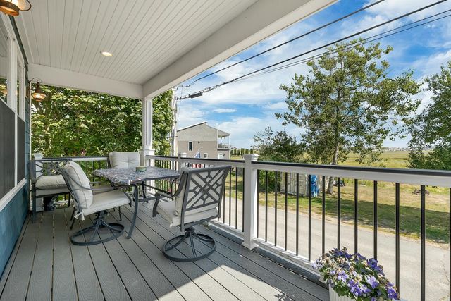190 Island Path, Hampton, NH 03842