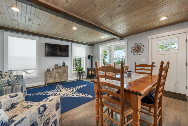 190 Island Path, Hampton, NH 03842