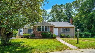 18 Virginia Cir, Randolph, MA 02368