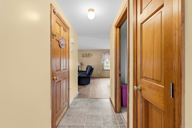 55 John St, Acushnet, MA 02743