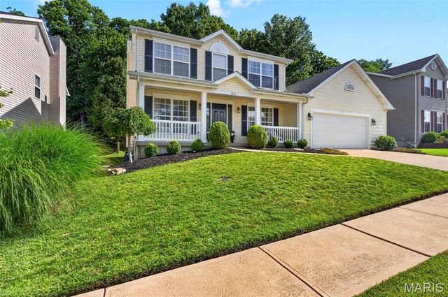 1211 Lake Canyon View, Fenton, MO 63026