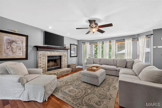 1211 Lake Canyon View, Fenton, MO 63026