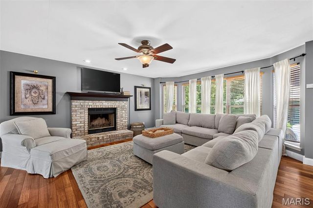 1211 Lake Canyon View, Fenton, MO 63026