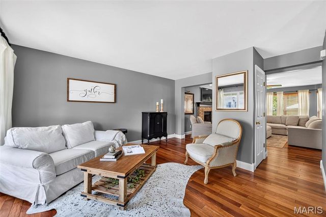 1211 Lake Canyon View, Fenton, MO 63026