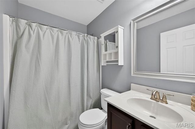 1211 Lake Canyon View, Fenton, MO 63026
