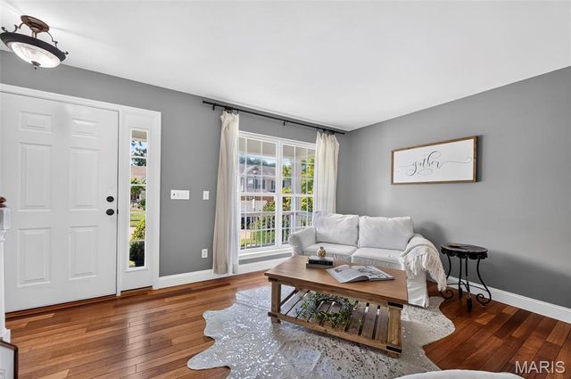 1211 Lake Canyon View, Fenton, MO 63026