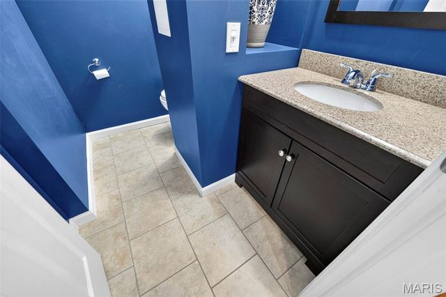 1211 Lake Canyon View, Fenton, MO 63026