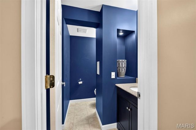 1211 Lake Canyon View, Fenton, MO 63026