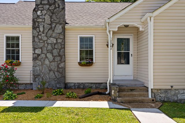 2208 Lyndon Avenue, Chattanooga, TN 37415