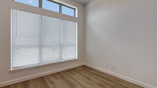 34 Enia Circle, San Antonio, TX 78257