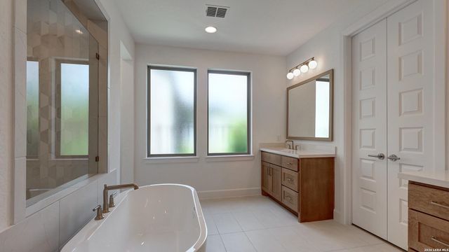 34 Enia Circle, San Antonio, TX 78257