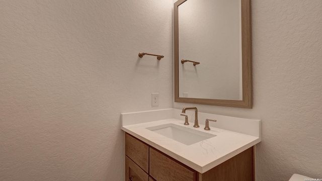 34 Enia Circle, San Antonio, TX 78257