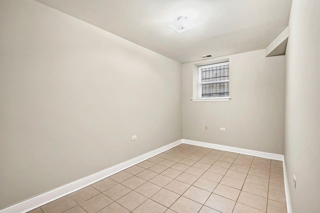 4851 S Prairie Avenue G, Chicago, IL 60615