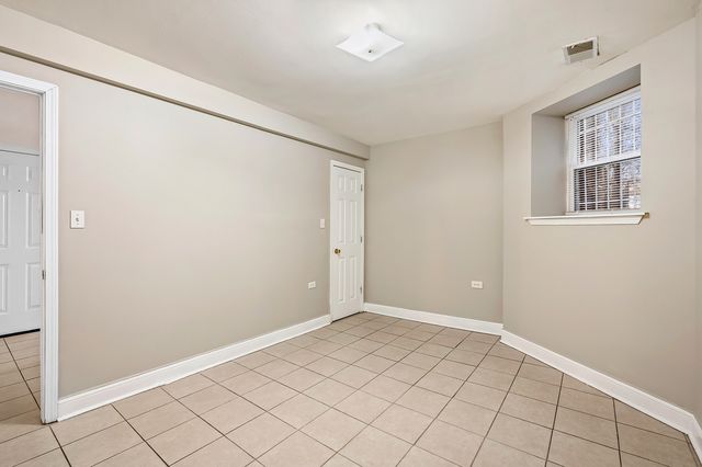 4851 S Prairie Avenue G, Chicago, IL 60615