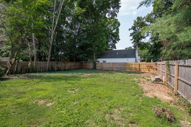 62 Lincoln Avenue, Northport, NY 11768