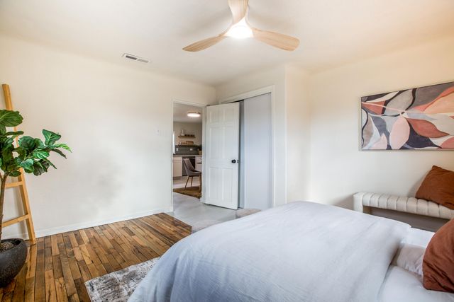 1313 15th Street NW, Albuquerque, NM 87104