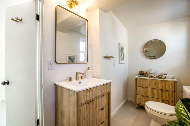 1313 15th Street NW, Albuquerque, NM 87104