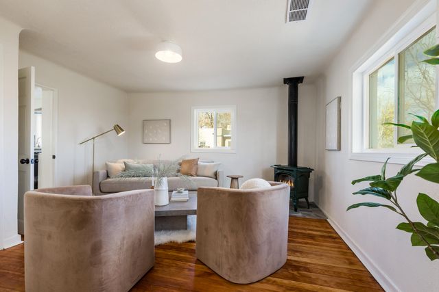 1313 15th Street NW, Albuquerque, NM 87104